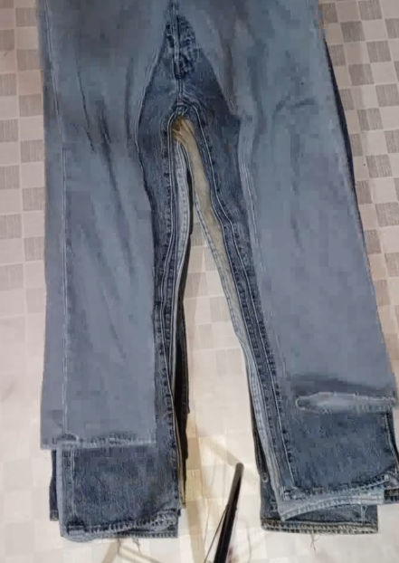 S.no 04Levi's Jeans 501