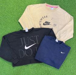 av-12046 nike sweatshirt