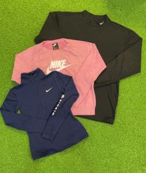 av-12039 nike sweatshirt