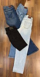 avg-03471 Hollister Jeans