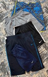av-12189 nike shorts