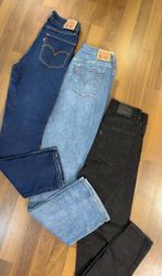 av-11609 levi's ladies jeans