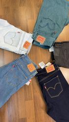 av-11643 levi'ss ladies jeans