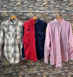 av-12343 vintage branded button up shirt