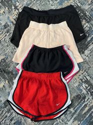 av-12398 nike shorts ladies