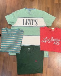 av-12496 levi’s Tシャツ