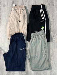 av-12418 nike track pants
