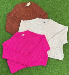 avg-03564 american eagle sweater