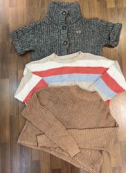avg-03612 hollister sweaters