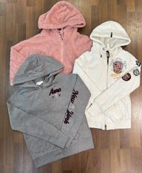 avg-03637 aeropostale Tops