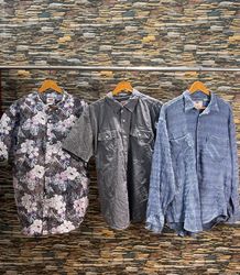 av-11700 levi’s button up shirts