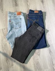 av-11659 levi's ladies jeans