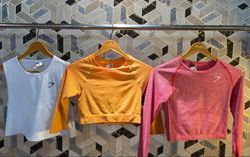 av-11933 gymshark crop tops