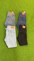 av-10109 levi’s ladies 501 jeans