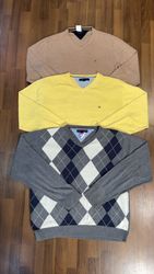 av-10200 tommy hilfiger sweaters