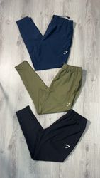 av-11050 gymshark track pants