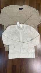 avg-03232 American Eagle Abercrombie and Fitch Hol..