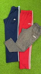 av-11081 the adidas track pants