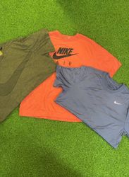 av-11207 nike t-shirts