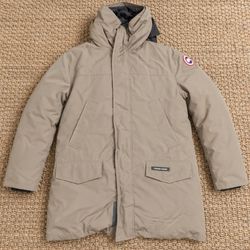 Canada Goose Outerwear Parkas and Jackets