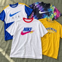 T-shirts imprimés Nike (FNC:242)