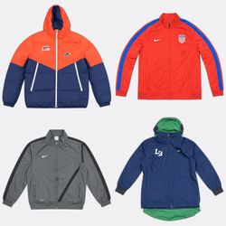 RV5046 Nike Windbreakers and Jackets