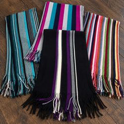 Ensemble d'écharpes à franges tricotées rayées