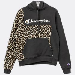 Upcycled branded hoodie with tapestry (Dc-10-51)