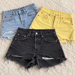 Code#073 Levi's Denim Shorts