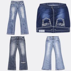 Bootcut and straight Jeans with Embroidered Pocket..