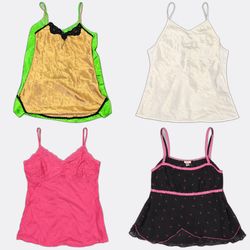 Canottiere in satin con pizzo