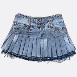 Jupes mini plissées en denim recyclé