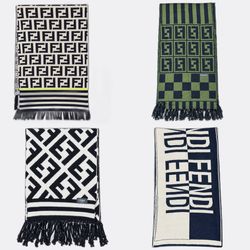Fendi Monogram Fransen-Schals Lot