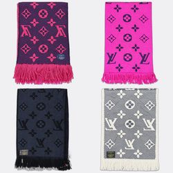 MT012365 Louis Vuitton Monogram Fringe Scarves