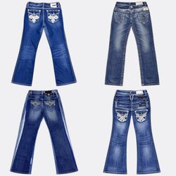 Gemischte Marken verzierte Denim-Jeans