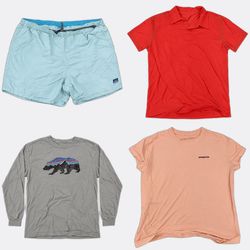 CR13553 Vintage Patagonia Shorts and T-Shirts Bund..