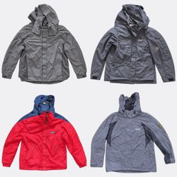 MIX HEAVY JACKETS Jack Wolfskin Napapijri Hooded J..