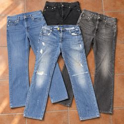 AV 1674 True Religion Denim Jeans