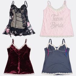 Spitzenverzierte Camisoles und Slip-Tops