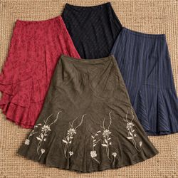 AV-239 Women's Midi and Mini Skirts Selection