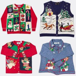 Vintage Christmas & Cottagecore Sweater Bundle | 1..