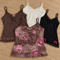 Women's Lace Trim and Floral Camisoles Top Lot