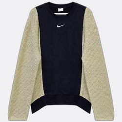 Upcycled branded knit crewneck sweat shirts (Dc-10..