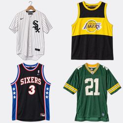 1186 Selezione di maglie e top sportivi Nike