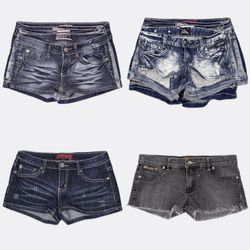 Shorts in denim con tasche ricamate