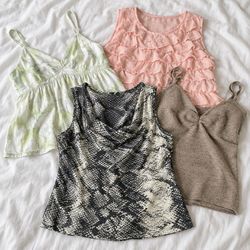 レディース トップス キャミソールとブラウスのセレクション