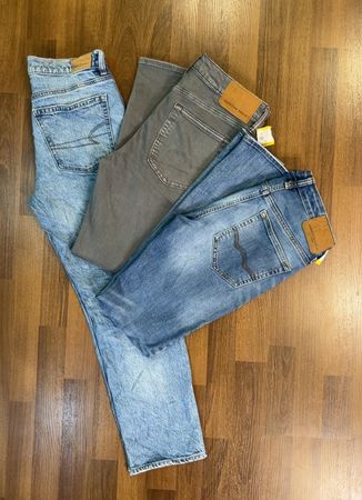 avg-03406 american eagle jeans