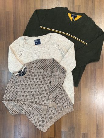avg-03408 american eagle sweaters