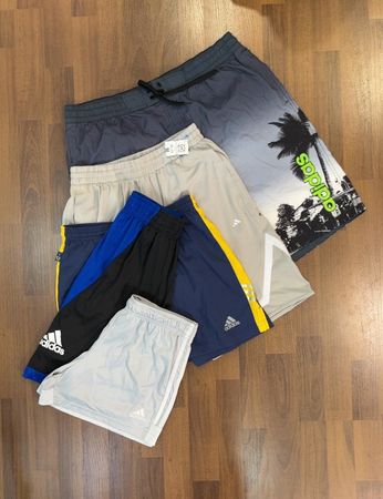 av-12110 adidas Shorts