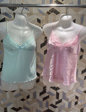 avg-03451 y2k style camisole